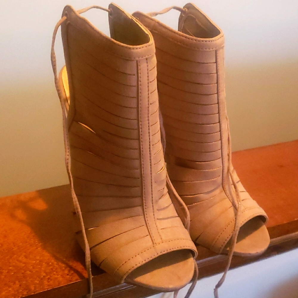 Stellito Heels Never worn